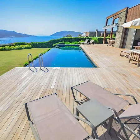 Gumbet Sleeps 8 Pool Air Con Wifi * Bodrum