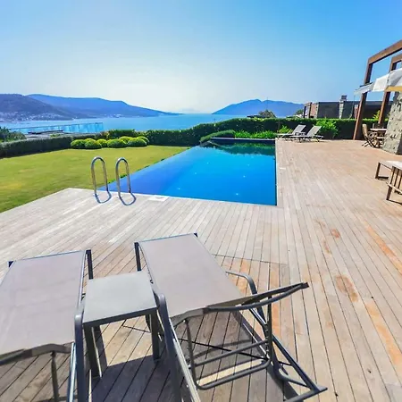 Villa Gumbet Sleeps 8 Pool Air Con Wifi Bodrum
