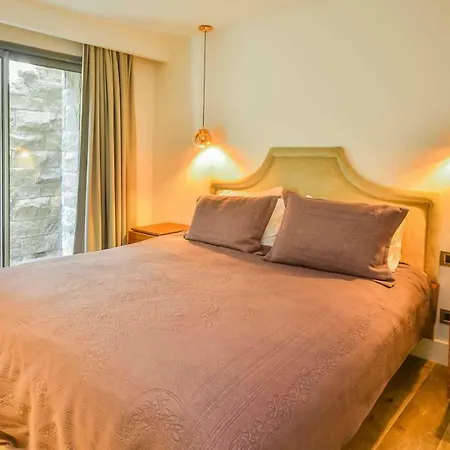Gumbet Sleeps 8 Pool Air Con Wifi Villa *