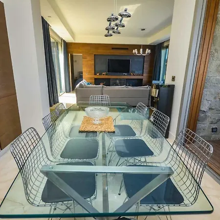 Gumbet Sleeps 8 Pool Air Con Wifi Villa Bodrum