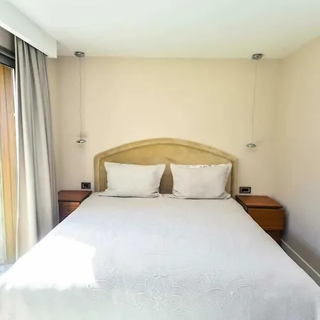 Gumbet Sleeps 8 Pool Air Con Wifi Vilă *