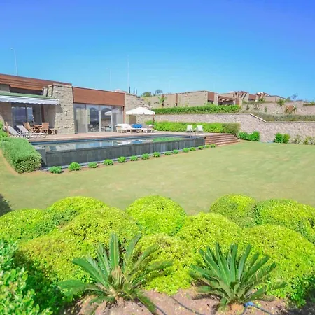 Villa Gumbet Sleeps 8 Pool Air Con Wifi Bodrum